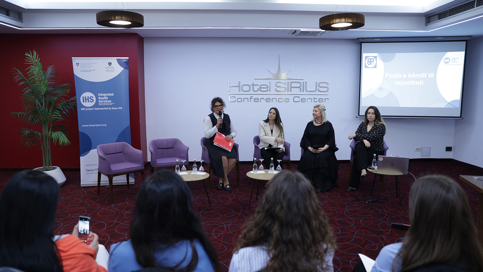 Roundtable Highlights Power of Reporting Angle in Health Journalism
