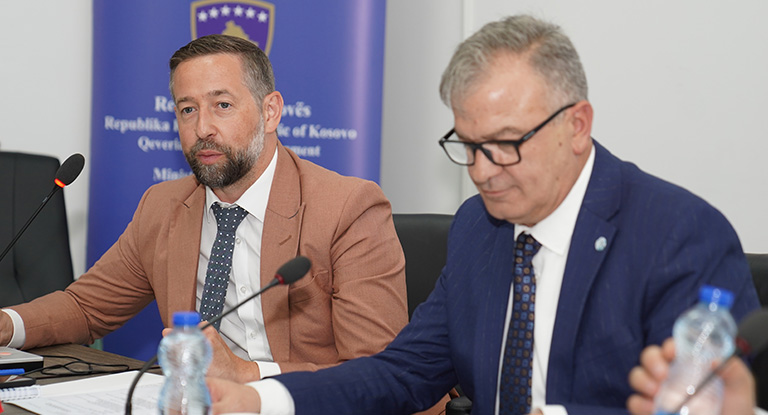 Fifth Meeting of IHS Project Steering Committee Focuses on Future Directions_Small