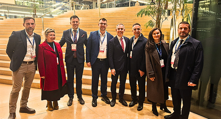 Kosovo for the First Time at the World Hospital Congress in Switzerland_Small